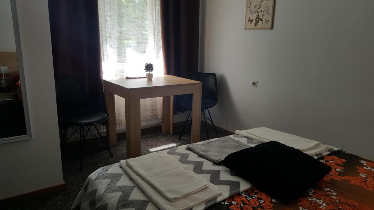 Park Rooms Dugo Selo Bagian luar foto
