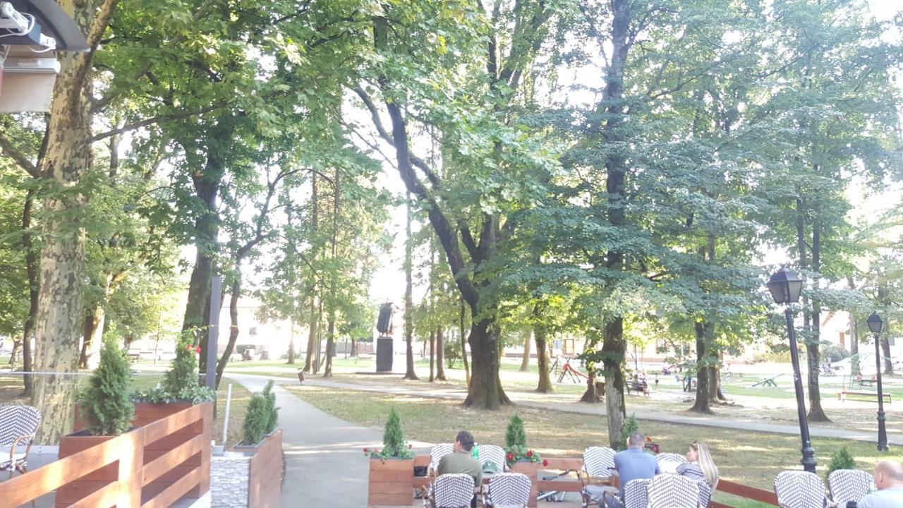 Park Rooms Dugo Selo Bagian luar foto